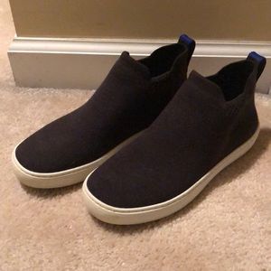Rothys Merino Chelsea boot like new!